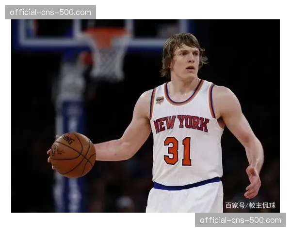 前NBA球员托尼·阿伦因涉嫌金融欺诈案出庭受审